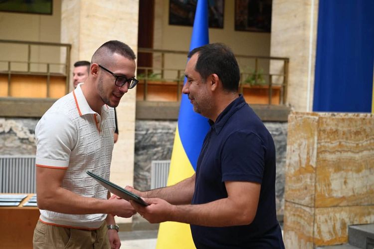 В атріумі ОВА відзначили найкращих тренерів області та їхніх вихованців