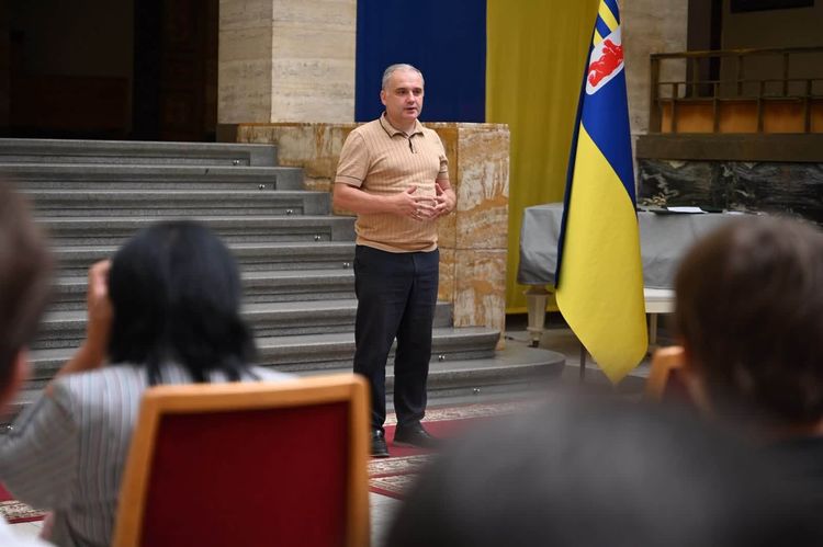 В атріумі ОВА відзначили найкращих тренерів області та їхніх вихованців