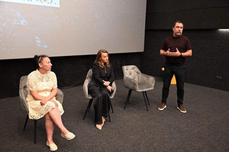 В Ужгороді презентували фільм про евакуаційну місію «Проліска»