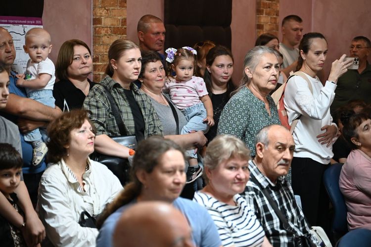 В Ужгороді відкрили гуманітарний центр Вільні разом для ВПО з Херсонщини