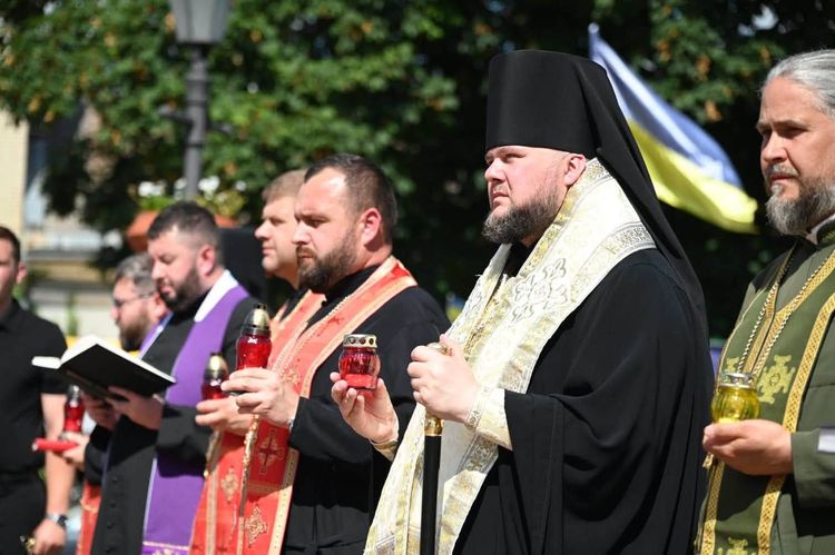 В Ужгороді вшанували пам'ять жертв російського полону