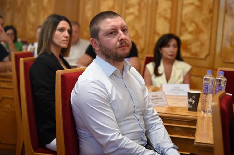 В Ужгороді відбувся круглий стіл щодо трансформації санаторно-курортного сектору під потреби реабілітації