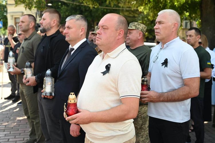 В Ужгороді вшанували пам'ять жертв російського полону