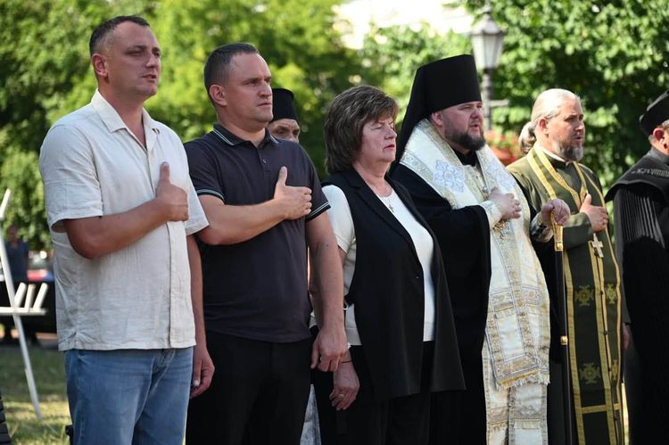 В Ужгороді вшанували пам'ять жертв російського полону