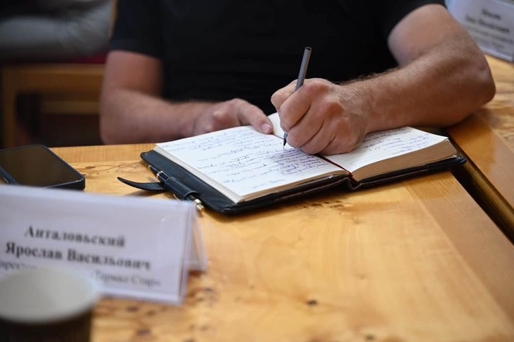 В Ужгороді відбувся круглий стіл щодо трансформації санаторно-курортного сектору під потреби реабілітації