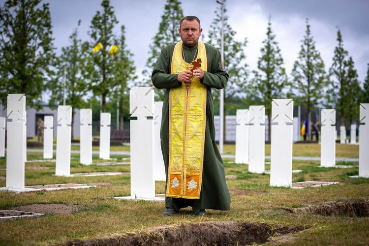 Представники ОВА взяли участь у церемонії поховання п'яти невідомих воїнів на НВМК