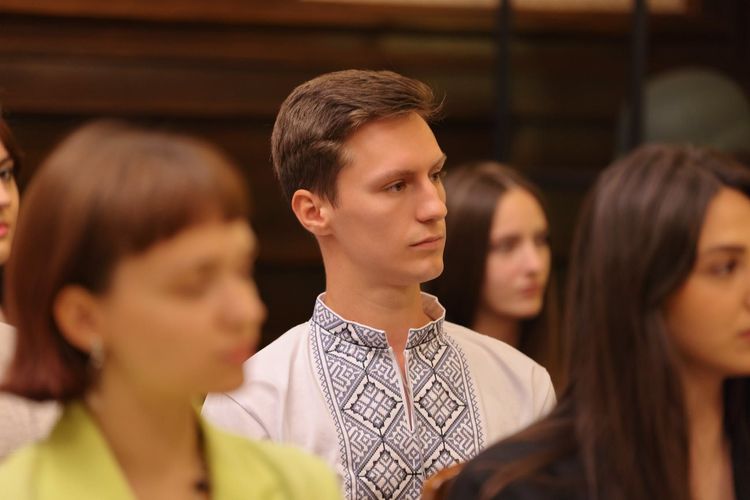 Делегати від Закарпаття розпочали роботу в Палаті молодіжних конгресів