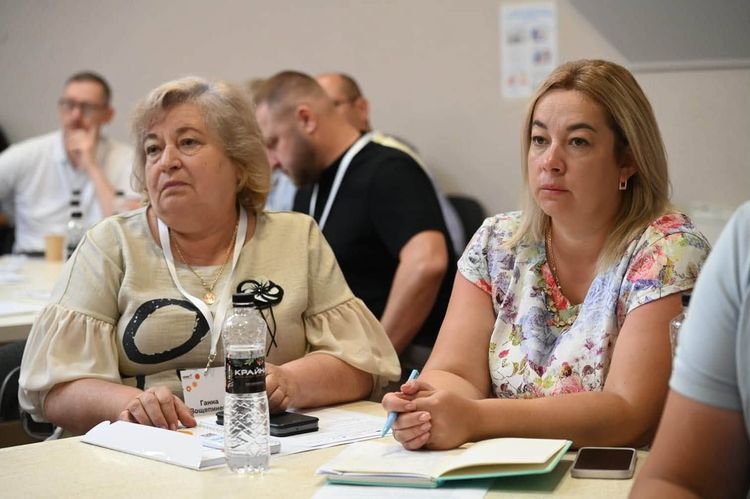 Безпечне середовище для дітей: на Закарпатті стартували тренінги для голів ТГ