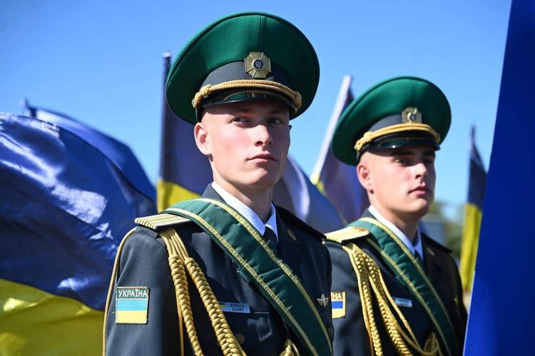  Закарпаття першим зустріло прах полковника Євгена Коновальця на рідній землі