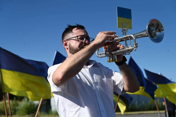  Закарпаття першим зустріло прах полковника Євгена Коновальця на рідній землі