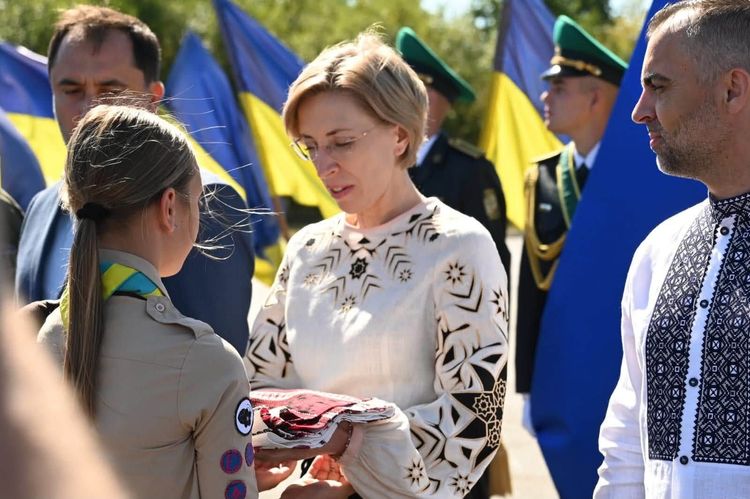  Закарпаття першим зустріло прах полковника Євгена Коновальця на рідній землі