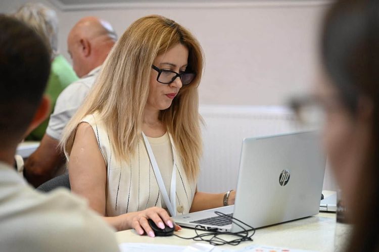 Безпечне середовище для дітей: на Закарпатті стартували тренінги для голів ТГ