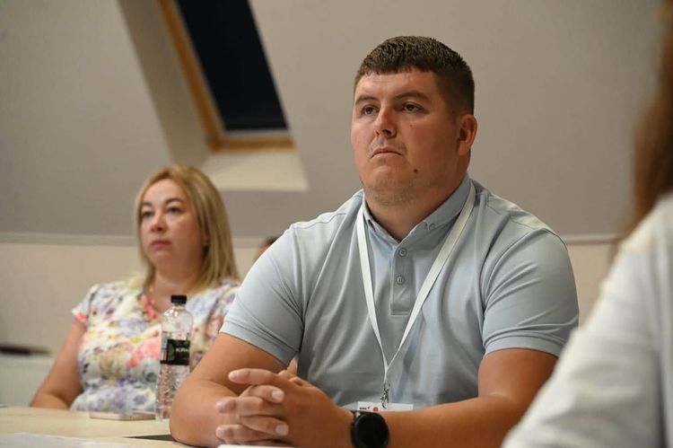 Безпечне середовище для дітей: на Закарпатті стартували тренінги для голів ТГ