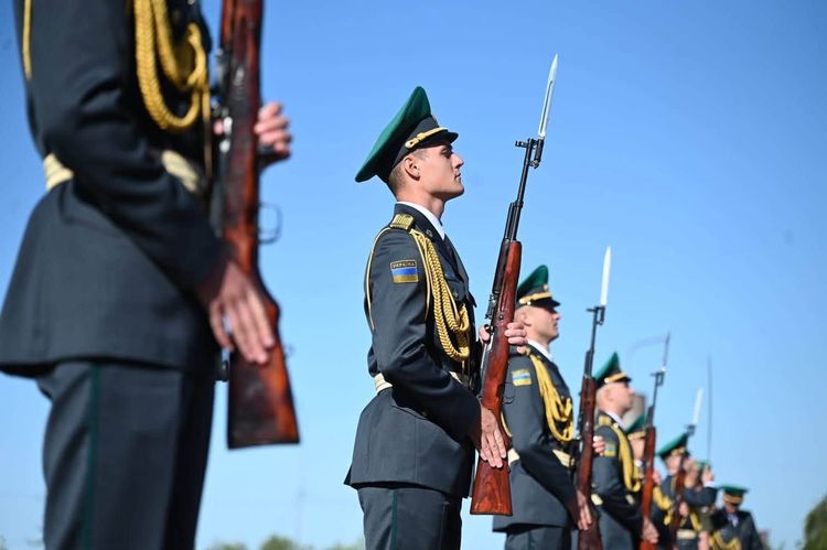  Закарпаття першим зустріло прах полковника Євгена Коновальця на рідній землі