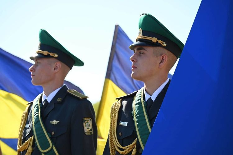  Закарпаття першим зустріло прах полковника Євгена Коновальця на рідній землі