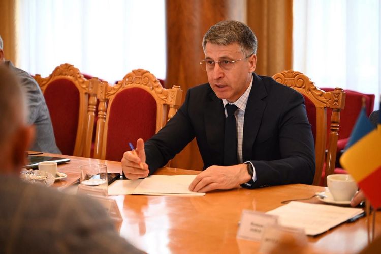 Генконсула Румунії в Солотвині нагородили відзнакою «За розвиток Закарпаття»