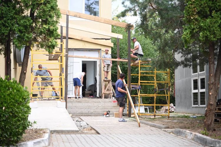 Мирослав Білецький перевірив хід модернізації Центру легеневих хвороб