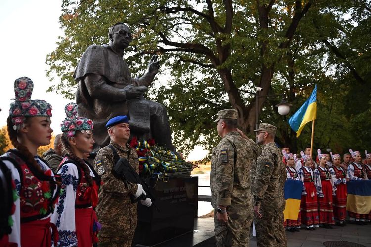 В Ужгороді світанок Дня Незалежності України зустріли традиційною «Молитвою за Україну»