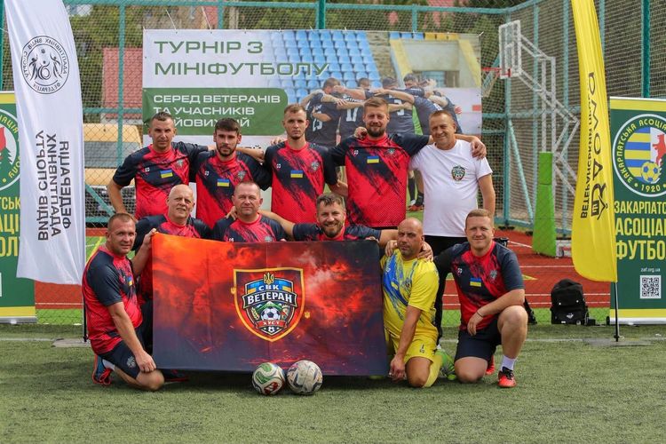 В Ужгороді провели V Кубок голови ОВА з мініфутболу серед ветеранів війни.