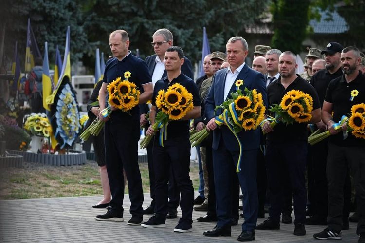 В Ужгороді вшанували День пам’яті захисників України