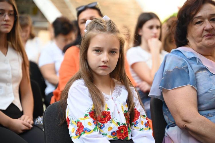 На Закарпатті відзначили майже сотню найуспішніших учнів та 200-бальників НМТ 