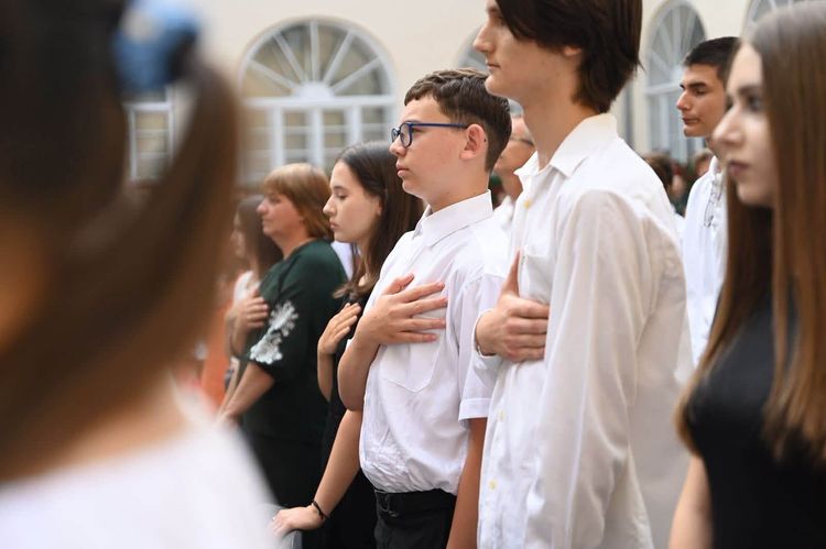 На Закарпатті відзначили майже сотню найуспішніших учнів та 200-бальників НМТ 