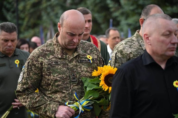 В Ужгороді вшанували День пам’яті захисників України