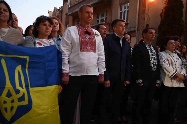 В Ужгороді світанок Дня Незалежності України зустріли традиційною «Молитвою за Україну»
