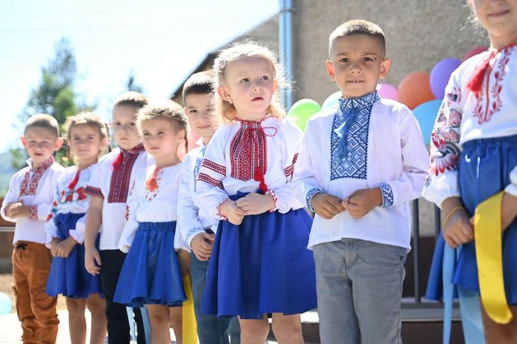 Керівництво ОВА взяло участь у відкритті сучасного дитсадка в Турʼї Пасіці