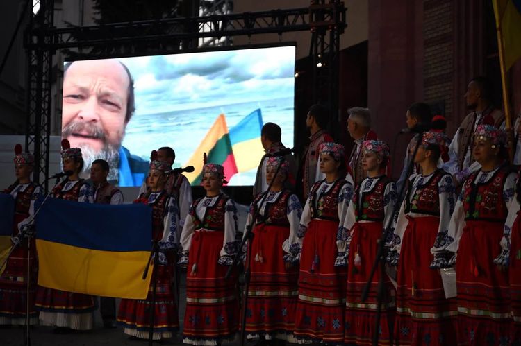 В Ужгороді світанок Дня Незалежності України зустріли традиційною «Молитвою за Україну»