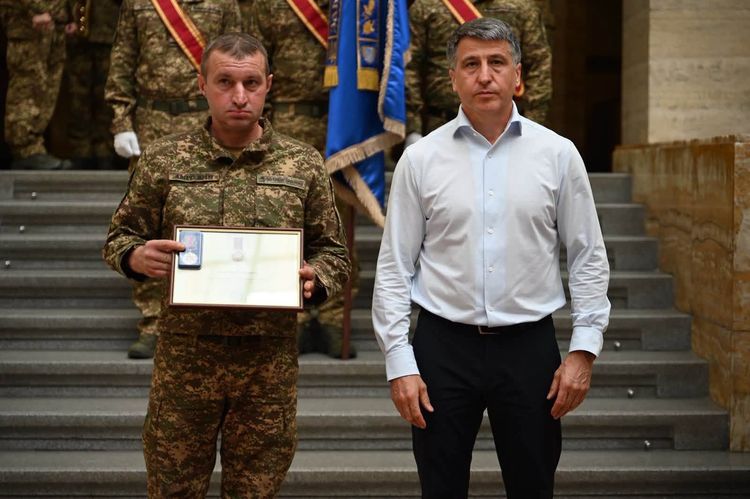 В атріумі ОВА відзначили бійців 26-го окремого полку Нацгвардії