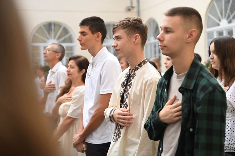 На Закарпатті відзначили майже сотню найуспішніших учнів та 200-бальників НМТ 
