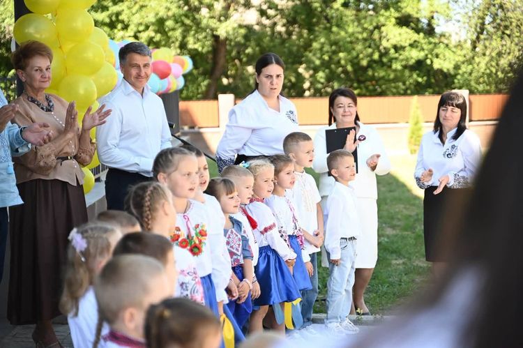 Керівництво ОВА взяло участь у відкритті сучасного дитсадка в Турʼї Пасіці
