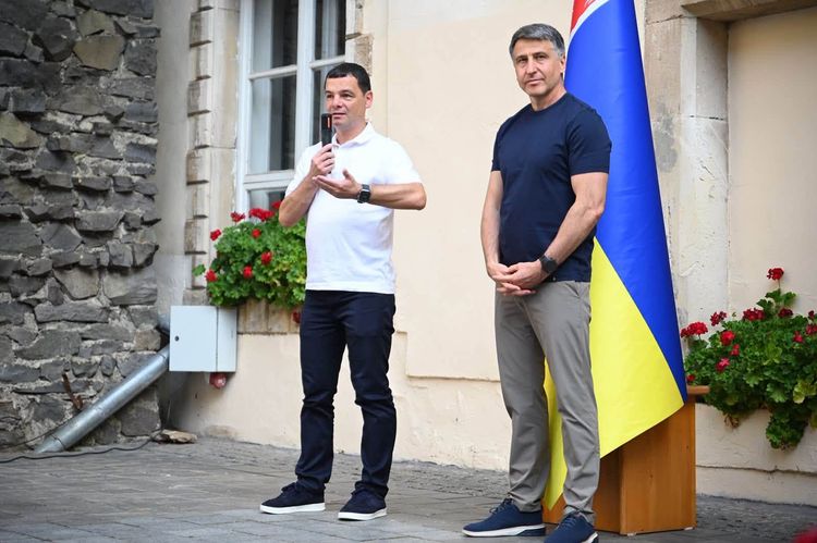 На Закарпатті відзначили майже сотню найуспішніших учнів та 200-бальників НМТ 