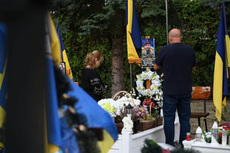 В Ужгороді вшанували День пам’яті захисників України