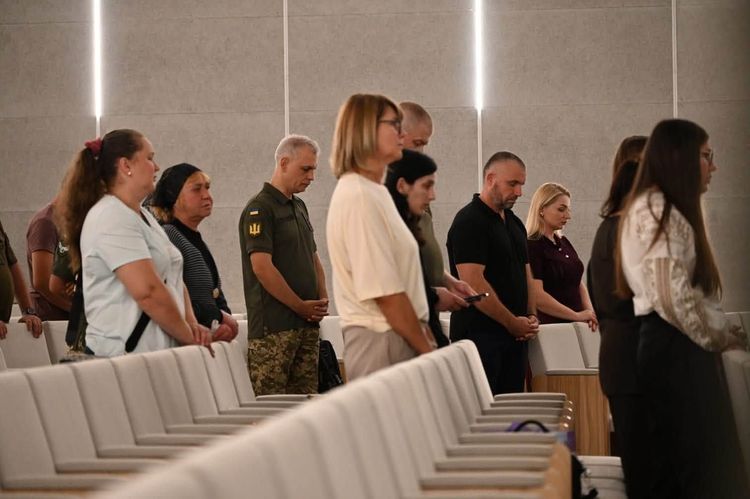 В Ужгороді посмертні відзнаки передали родинам загиблих воїнів 42 ОМБр