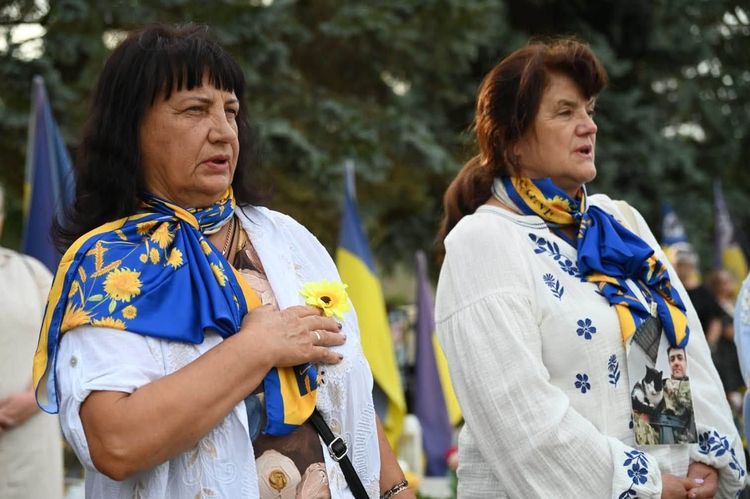 В Ужгороді вшанували День пам’яті захисників України