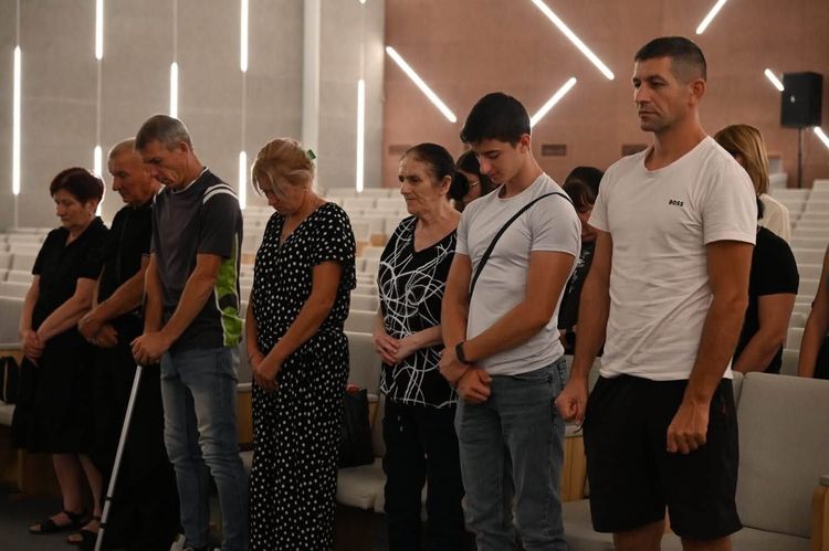 В Ужгороді посмертні відзнаки передали родинам загиблих воїнів 42 ОМБр
