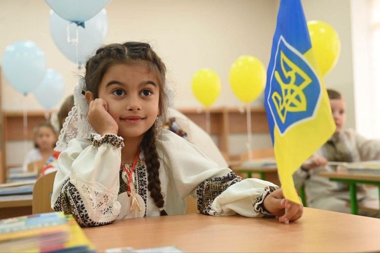 У День знань голова ОВА завітав до рідного Рокосівського ліцею та оглянув новий корпус початкової школи