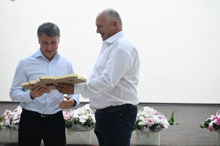 У День знань голова ОВА завітав до рідного Рокосівського ліцею та оглянув новий корпус початкової школи