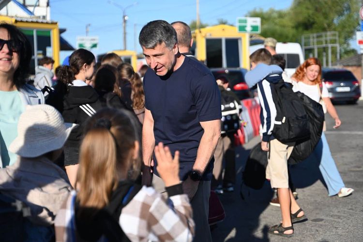 260 дітей захисників із десяти регіонів України вирушили на відпочинок до Угорщини