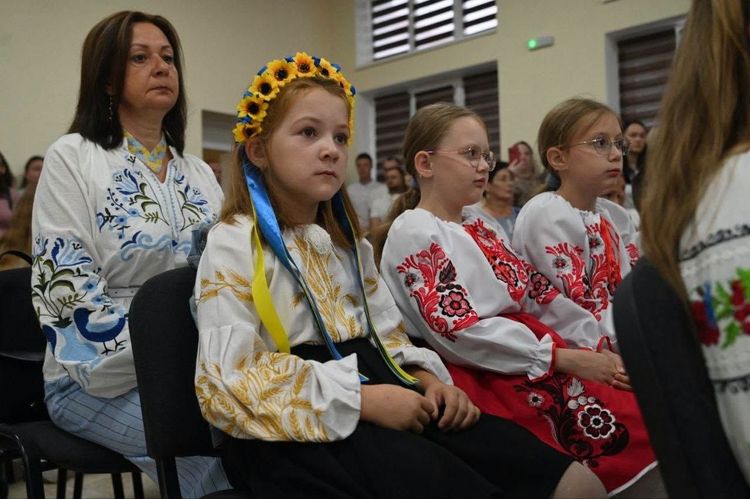 У День знань голова ОВА завітав до рідного Рокосівського ліцею та оглянув новий корпус початкової школи