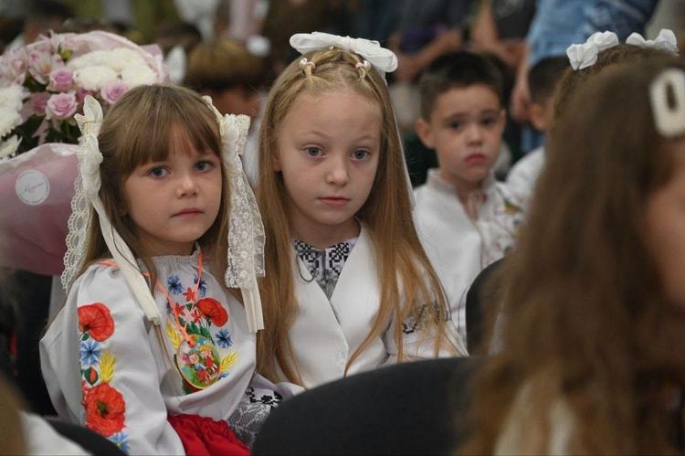 У День знань голова ОВА завітав до рідного Рокосівського ліцею та оглянув новий корпус початкової школи