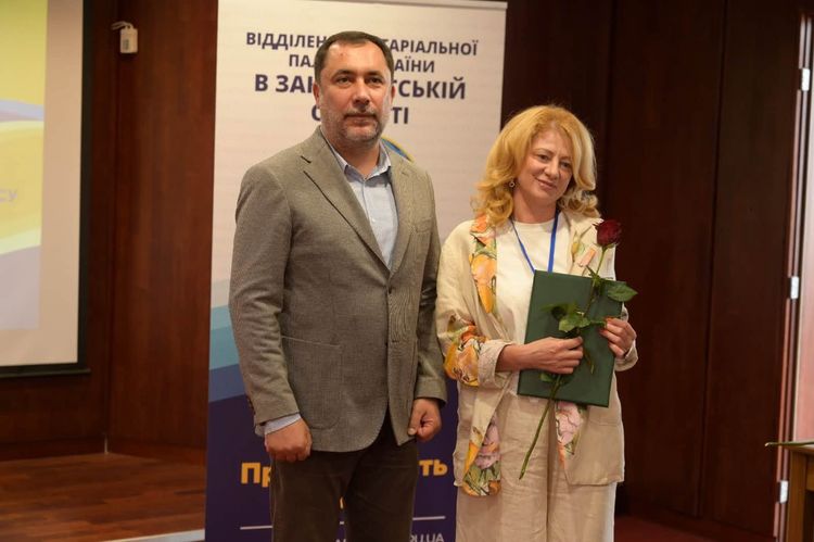 В Ужгороді з нагоди Дня нотаріату відзначили провідних фахівців галузі