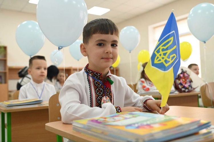 У День знань голова ОВА завітав до рідного Рокосівського ліцею та оглянув новий корпус початкової школи