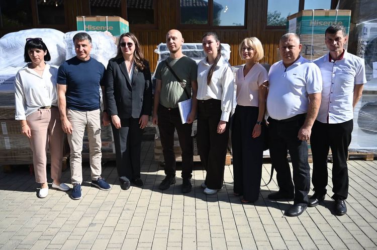 ДБСТ на Закарпатті отримали допомогу від Фундації Олени Зеленської 