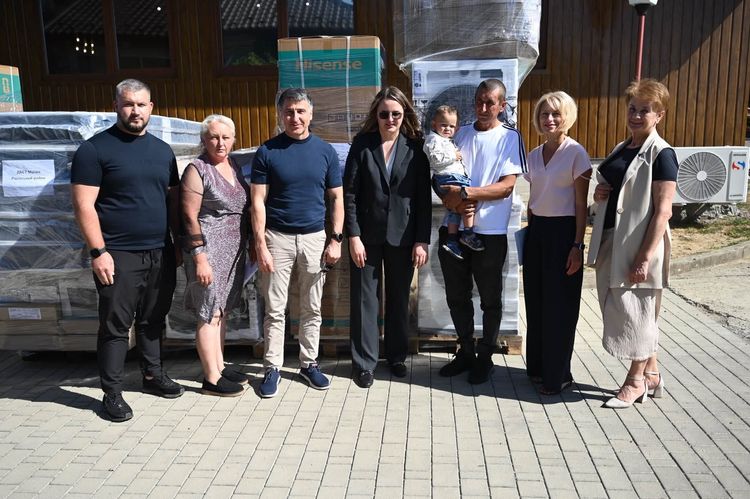 ДБСТ на Закарпатті отримали допомогу від Фундації Олени Зеленської 