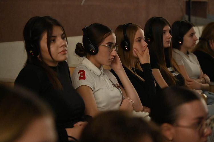 Синергія професій у збереженні здоров'я: міжнародна конференція в УжНУ