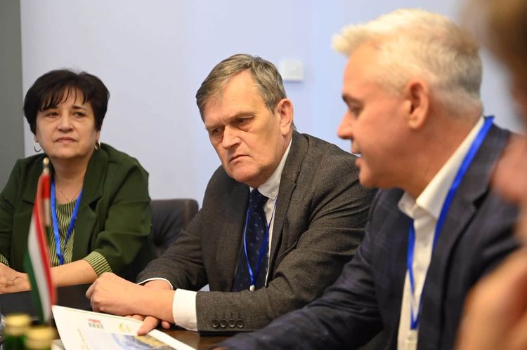 Керівництво Закарпаття та комітату Саболч Сатмар Берег обговорило розбудову прикордонної та велоінфраструктури