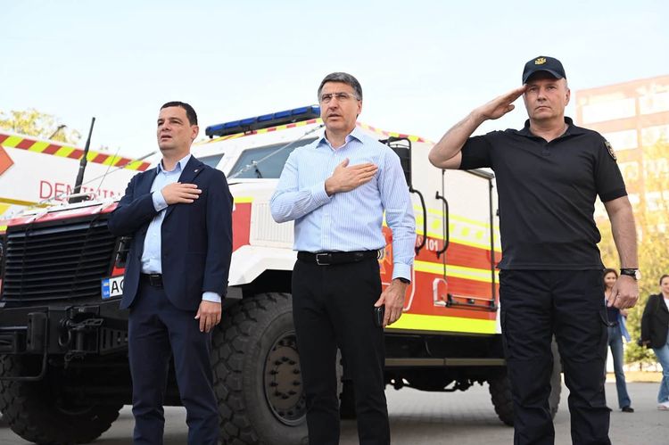 Керівництво області відзначило закарпатських рятувальників